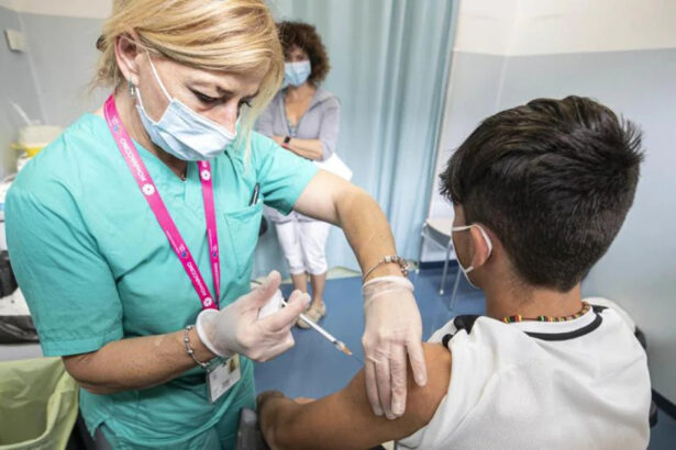 Danni da vaccino, accertato nesso tra la dose e la trombocitemia: risarcito 16enne 37