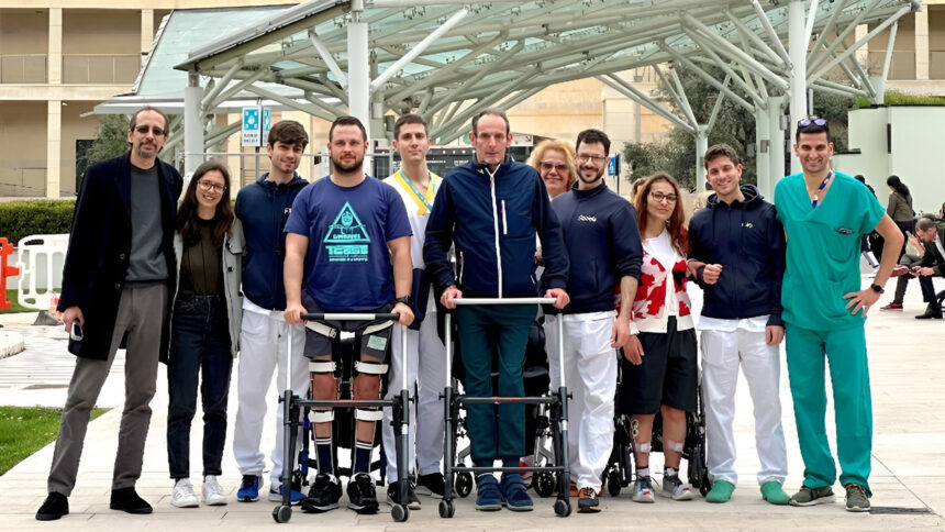 Toro a camminare con un neurostimolatore midollare: "Inizio di una nuova era" 1