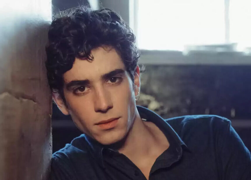 Chi è Nicolas Maupas, attore di Mare Fuori e prossimamente in Il conte di Montecristo 1