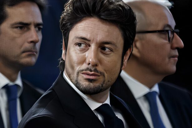 Andrea Giambruno è pronto a tornare in tv con un talk politico tutto suo su Rete 4 35