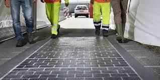 Non è fantascienza: ENEA e TeaTek lanciano i pannelli stradali fotovoltaici 3 pannelli stradali fotovoltaici_2