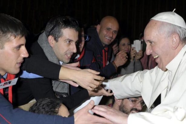 Giubileo, il Papa aprirà una Porta Santa a Rebibbia: "Forme di reinserimento dei detenuti nella società" 10