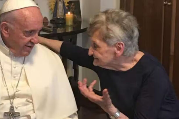 Il Papa in Piemonte, tra pranzi con i cugini e dialetto: "Mi sono sempre sentito astigiano" 13