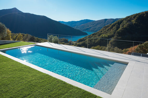 Come valorizzare gli spazi esterni con piscine interrate e seminterrate 35