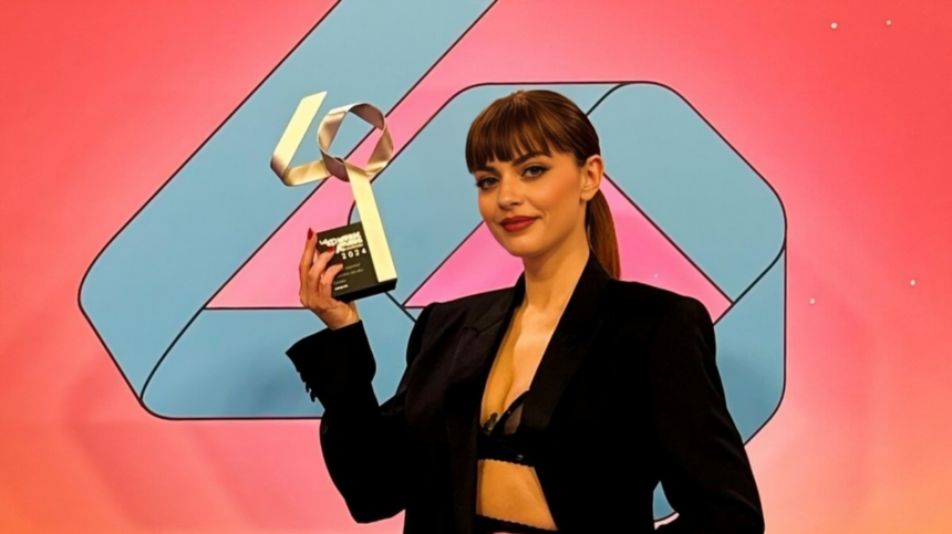 Annalisa vince ancora, stavolta si aggiudica i Best Italian Act agli MTV EMA 2024 2 Annalisa vince ancora, stavolta si aggiudica i Best Italian Act agli MTV EMA 2024 1