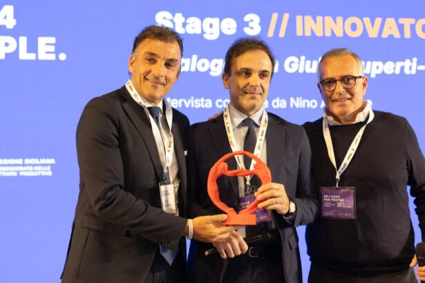 Premio Innovazione 2024 a Giulio Superti-Furga: "Il futuro concilia la ricerca con l'ambiente in cui viviamo" 17