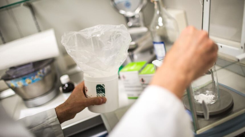 “Non ci sono farmaci”: il Governo promuove i preparati galenici, cosa sono e come agiscono 1