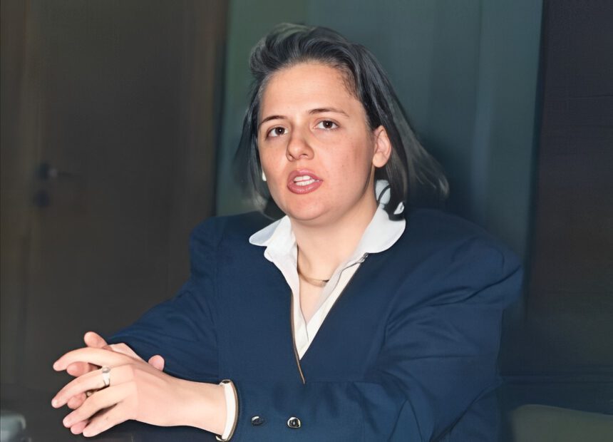 Parla la prof assenteista: "Mai destituita o sanzionata. Assenze? Non andavano considerate" 1