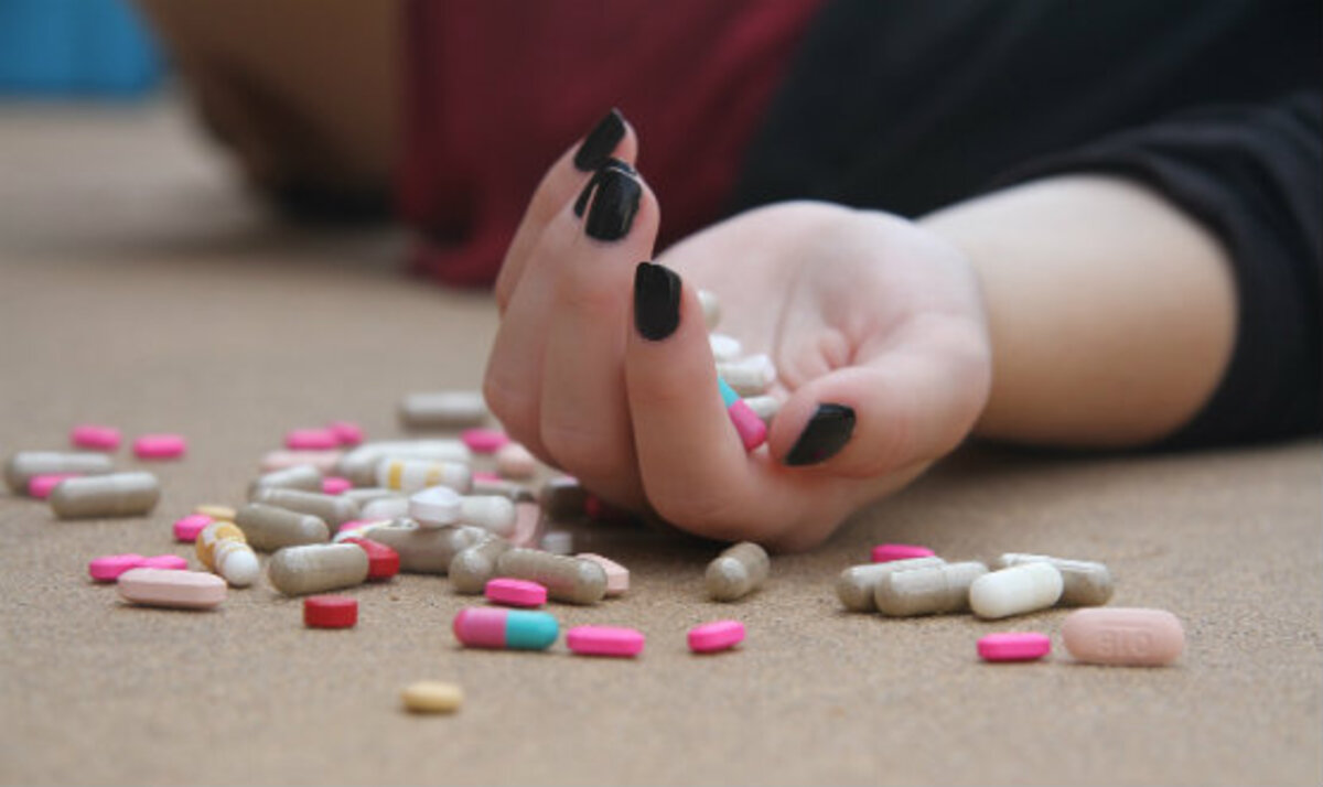 Spaccio di psicofarmaci tra i ragazzi della Roma bene, lo psichiatra: "Non una crisi di benessere, ma di valori" 17
