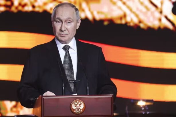 Putin: “Pronti a tutto per vincere, la guerra non finisce con l’uso dei carri armati” 19