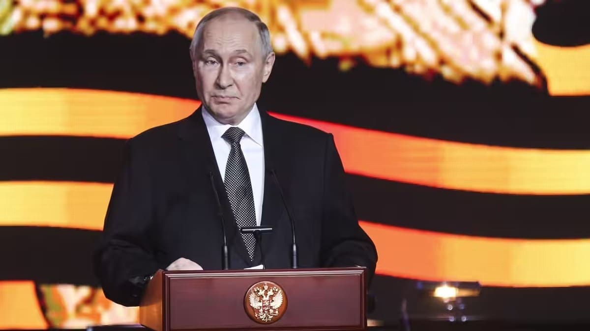 Putin: “Pronti a tutto per vincere, la guerra non finisce con l’uso dei carri armati” 13