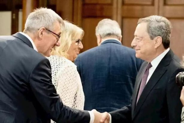 Stipendi più alti da agosto e rivalutazione pensioni: di quanto l'aumento 14