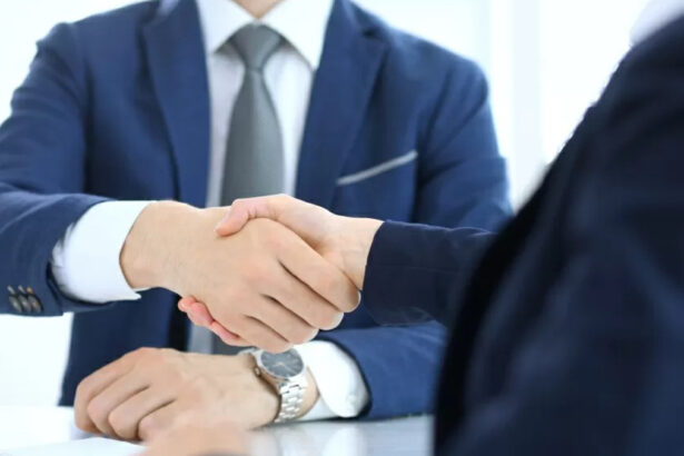 La rivoluzione di Luxottica: "Assumiamo 1.500 dipendenti per 4 giorni di lavoro a settimana" 45