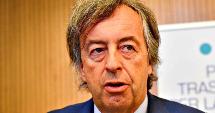 Roberto Burioni: "Siamo vicini a sconfiggere il cancro, anche in fase avanzata" 1