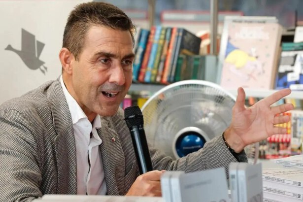 Perché il generale Roberto Vannacci è stato sospeso per 11 mesi dall'incarico? 18