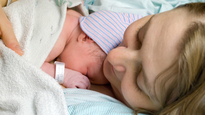 Rooming-in, che cos'è e perché rafforza il legame tra mamme e neonati 3