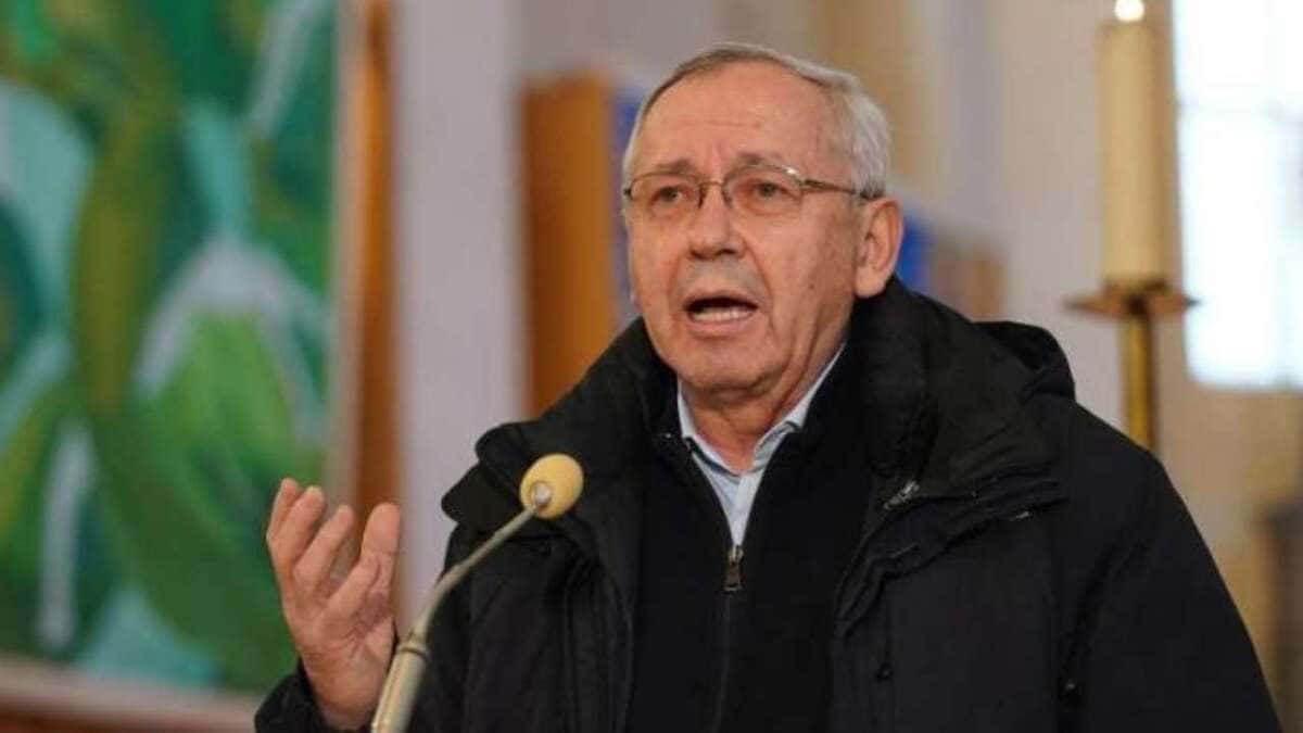 Igor Rupnik Padre Rupnik, le accuse e l’invito dei gesuiti: “Denunciate”