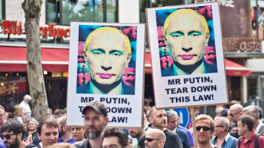 Russia contro l’omosessualità: chi pronuncerà la parola “gay” sarà multato 1