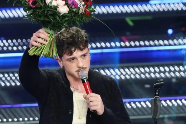 Olly, con Balorda Nostalgia, vince la75esima edizione del Festival di Sanremo 10