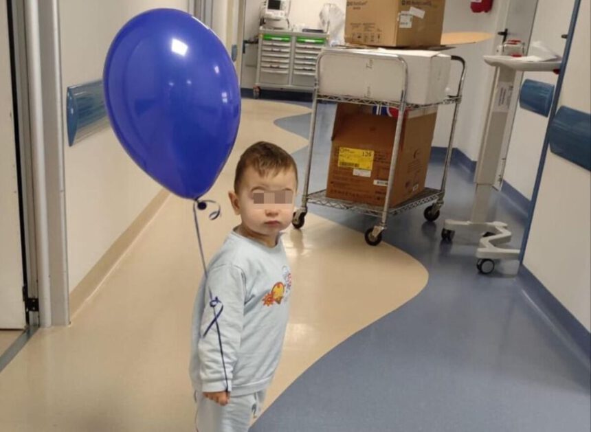 Il piccolo Gabriele finisce il ciclo di terapie e regala cioccolatini ai medici del Santobono di Napoli 1