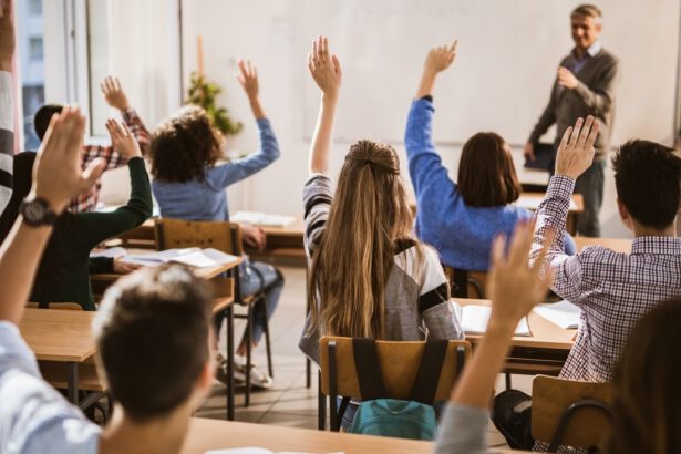 Scuola, al via il concorso per i docenti: quali sono i requisiti e come si svolgeranno le prove? 19