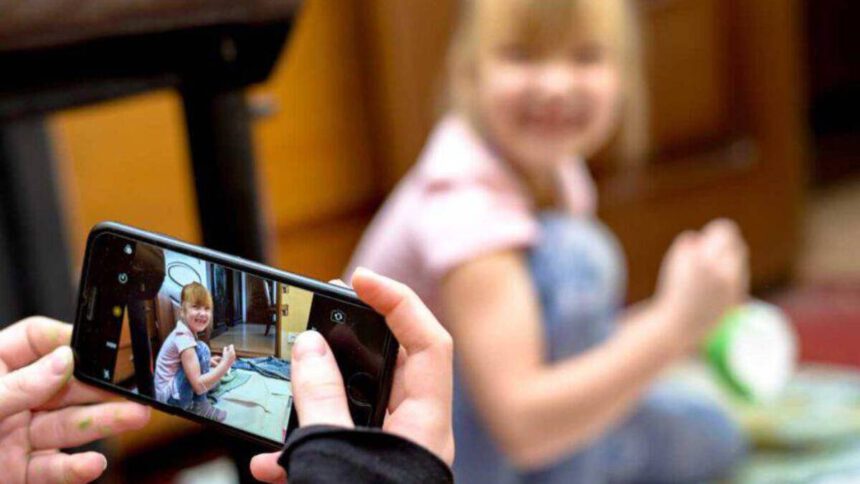 Scuola, come proteggere la privacy dei bambini ed evitare messaggi inutili nelle chat di classe 1