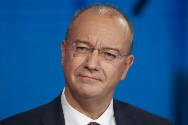 Scuola, Valditara: "Maggiore sostegno ai precari, quest'anno ne assumeremo 5.000" 15