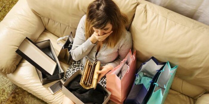Sindrome da shopping compulsivo: 5 consigli per gestire i regali di Natale 5