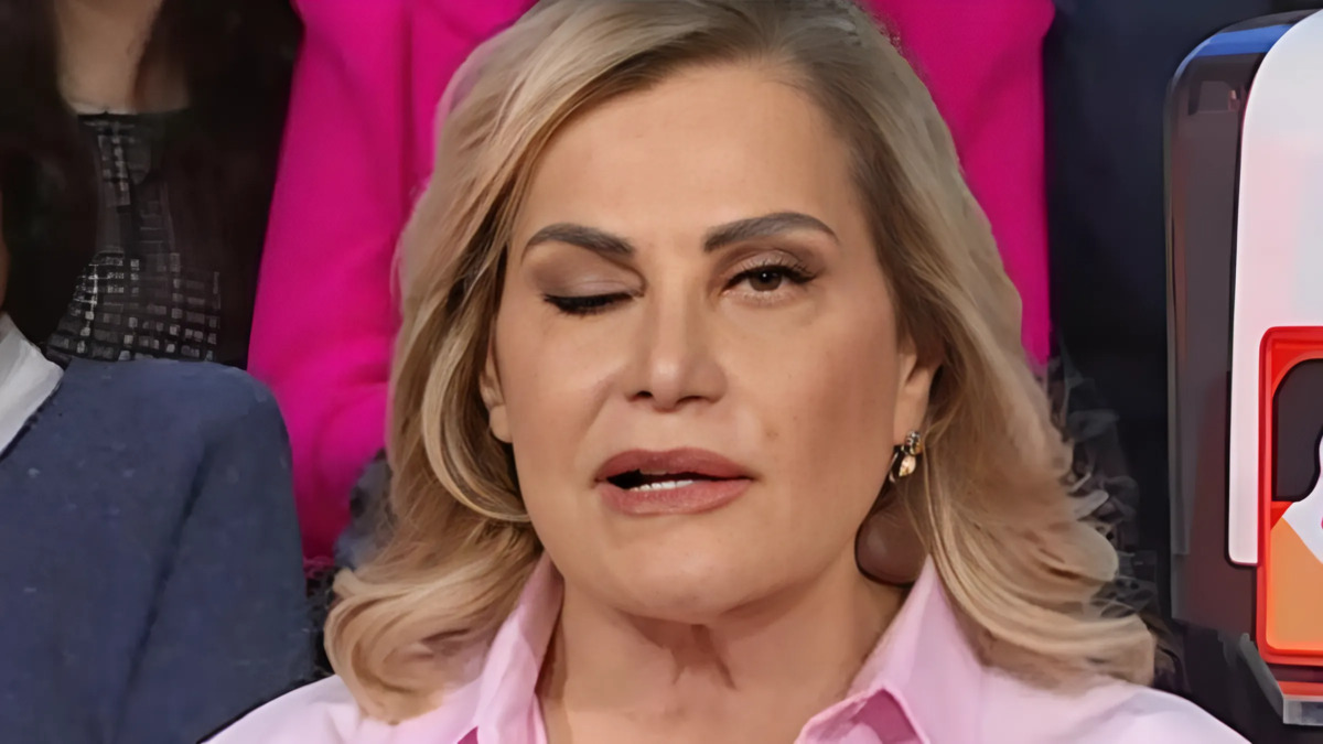 Simona Ventura e la paralisi facciale: perché ha scelto di andare in TV comunque e come sta 15