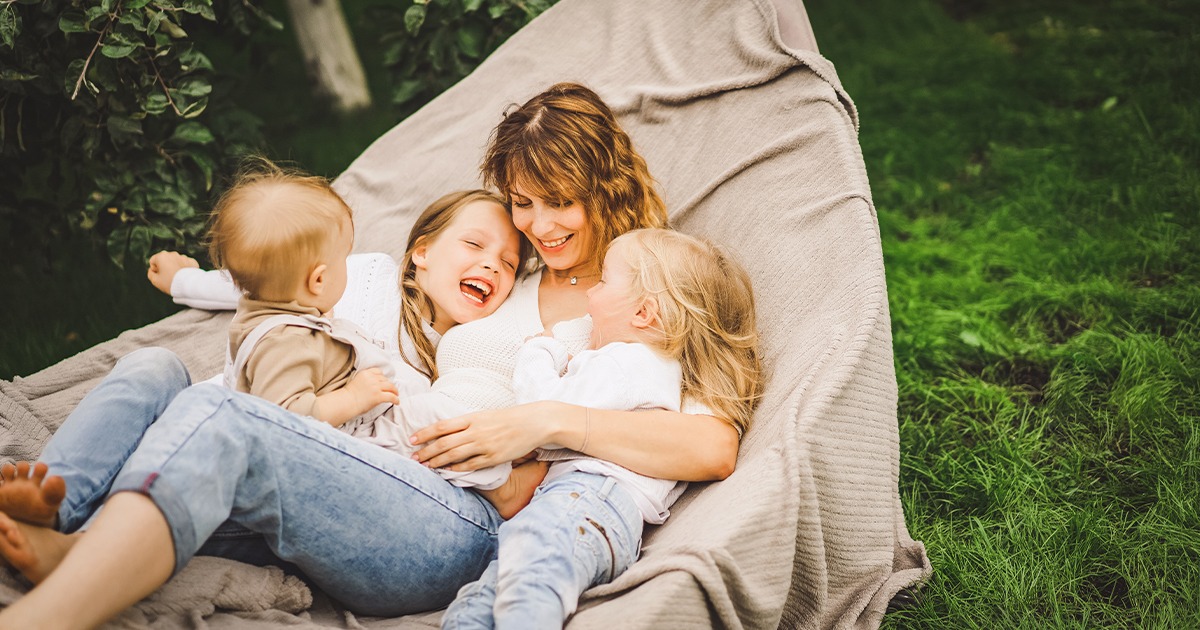 Se rischi di andare in burnout, prova lo Slow Parenting 1