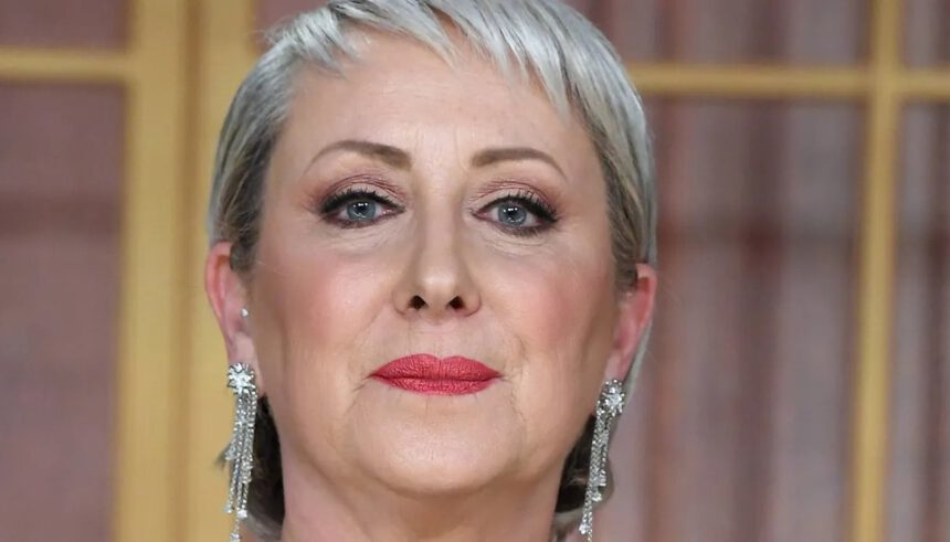 Carolyn Smith annuncia: "Il tumore è tornato. Ma Milly Carlucci mi ha salvato la vita" 1