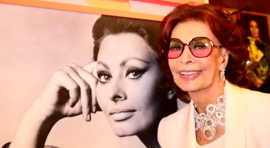 Sophia Loren all’Arena Opera Festival di Verona, Mazzi: “Un onore averla come Madrina dei 100 anni” 2 Sophia Loren all’Arena Opera Festival di Verona, Mazzi: “Un onore averla come Madrina dei 100 anni” 1