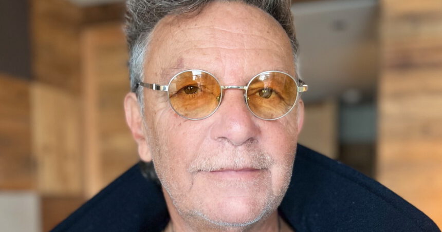 Alan Sorrenti, dal primo album a Figli delle stelle: "È diventata uno stile di vita" 1