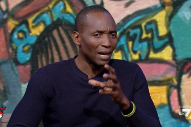 Il dolore di Soumahoro: "La mia vita è finita in una betoniera" 13