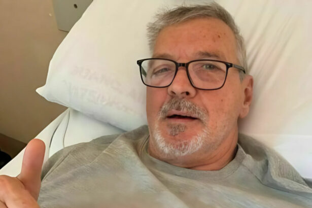 Stefano Tacconi operato per 5 ore a causa di un'ischemia arteriosa: "È sveglio e lucido" 15
