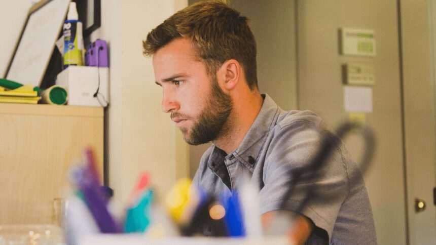 Stipendi bassi: un italiano su due vuole cambiare lavoro 1