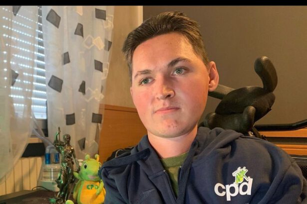 Emanuel Cosmin Stoica contro Poste Italiane: "C'è un gradino, come entrano i disabili?" 5