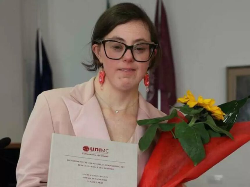 Studentessa down si laurea con 110 e lode: “Tutti possono farcela se trovano chi crede il loro” 1