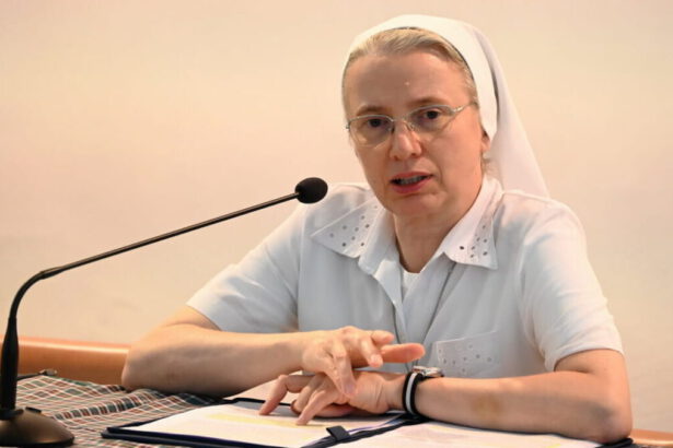 Suor Simona Brambilla nominata 1ª donna prefetta di un Dicastero da Papa Francesco 5