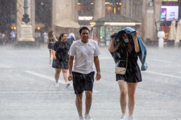 Meteo, imminenti temporali in arrivo: rischio grandine su 5 regioni 5