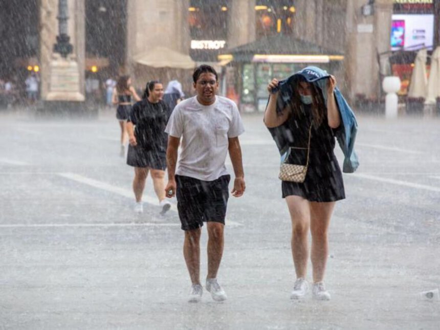 Meteo, imminenti temporali in arrivo: rischio grandine su 5 regioni 1