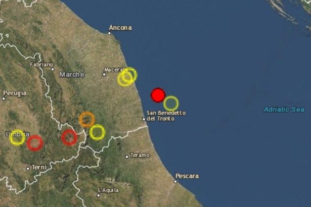 Terremoto 4.1 tra Abruzzo e Marche: "Soccorso un cittadino, sospesa linea ferroviaria" 17
