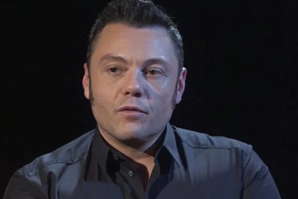 Tiziano Ferro, il fisco gli pignora 9 milioni di euro: “Non ha versato imposte dal 2006 al 2008” 11