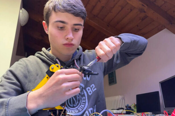 Chi è Tommaso Caligari, il 17enne che ha creato il Parkinson Detector con l'AI 10