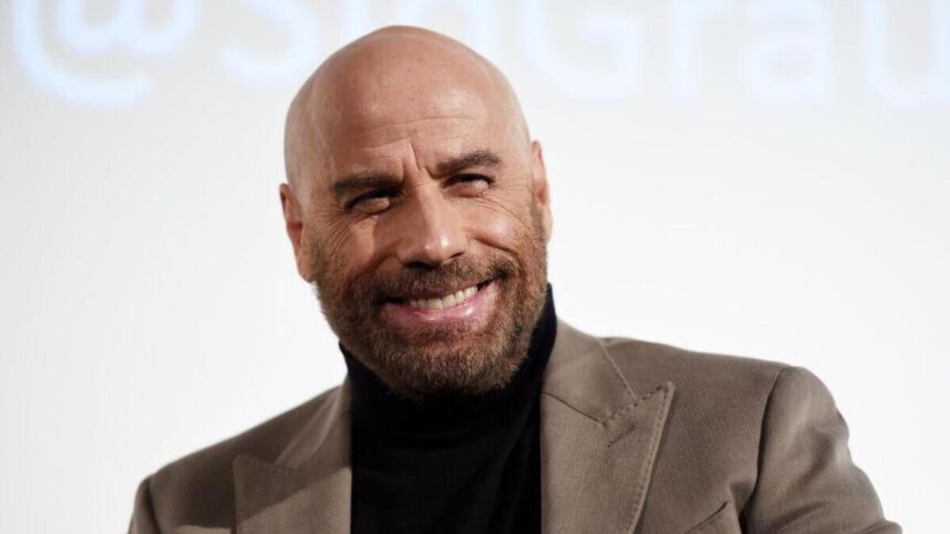 Sanremo 2024, tra i super ospiti c'è anche John Travolta 2 Sanremo 2024, tra i super ospiti c'è anche John Travolta 1