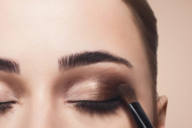 Trucco 2023: 5 idee e colori che devi scegliere 15