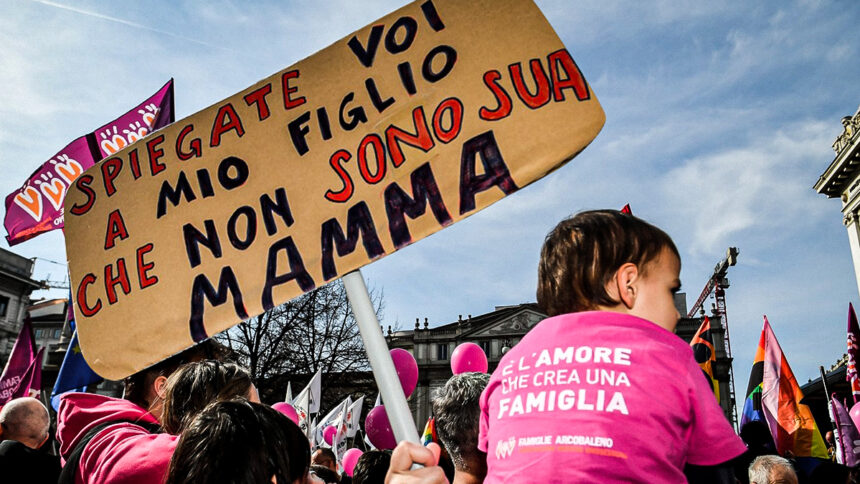 Cancellati i certificati dei figli con due mamme, ma è giusto lasciare un bambino senza un genitore? 1