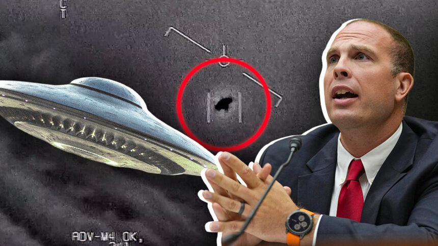 Ufo, tre testimoni rivelano al Congresso: "Sono più di quanto pensiamo. Non sono casi isolati" 1