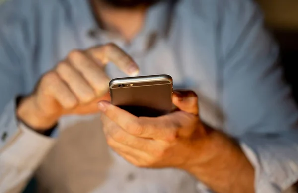 Diritto alla disconnessione, approda alla Camera il disegno di legge: 5 punti e benefici 9