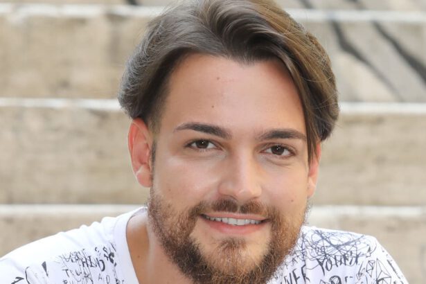 Valerio Scanu: “Ho avuto un tumore, mi hanno asportato mezzo polmone, ora sto bene” 18